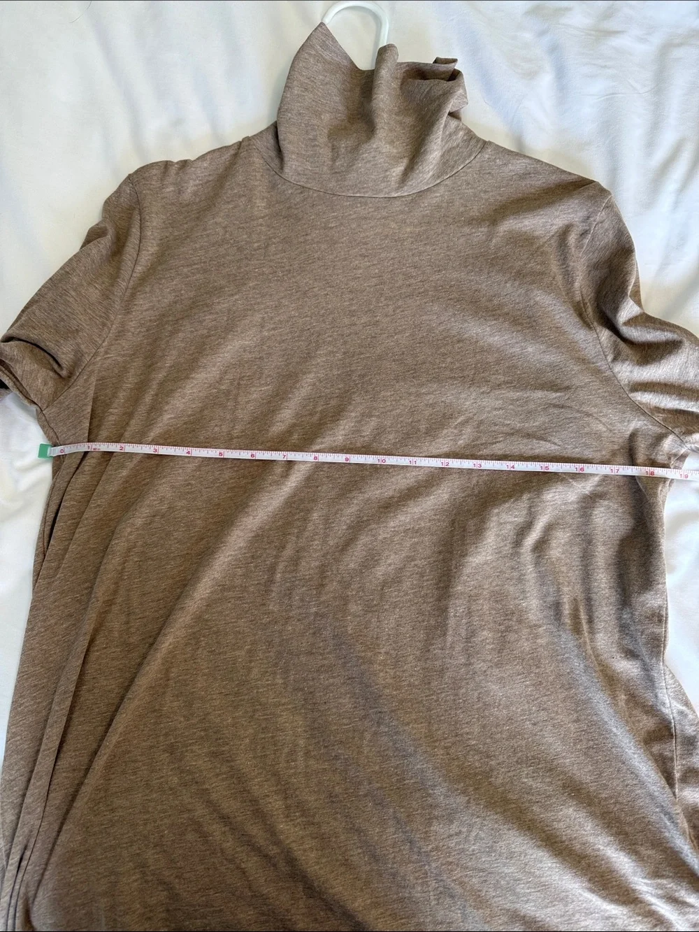 J. Crew women’s Long-Sleeve Taupe Turtleneck XL  NWOT